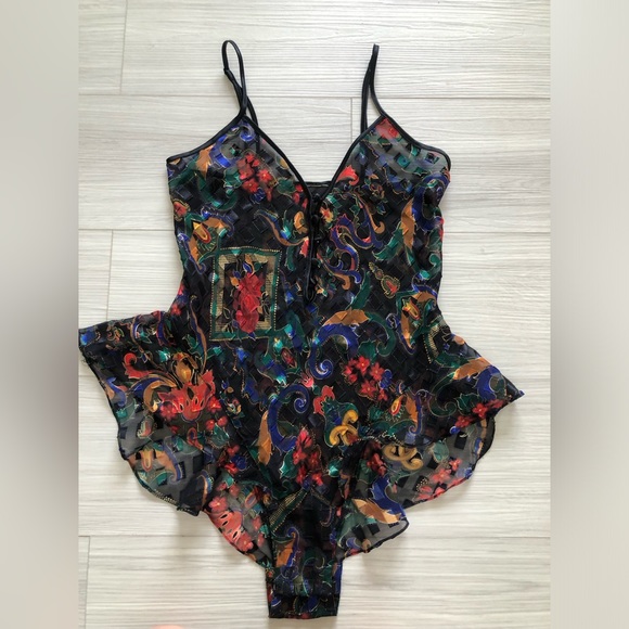 Vintage Gold Label Victoria’s Secret Holiday Teddy Bodysuit - Picture 5 of 6